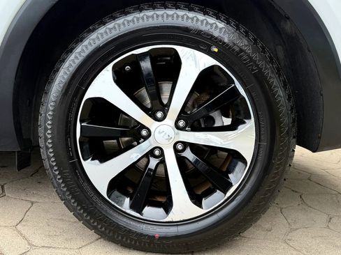 Used 2016 Kia Sorento EX AWD/4WD image 53