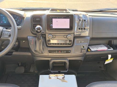 Used 2025 RAM ProMaster 1500 w/ Safety Group FWD image 16