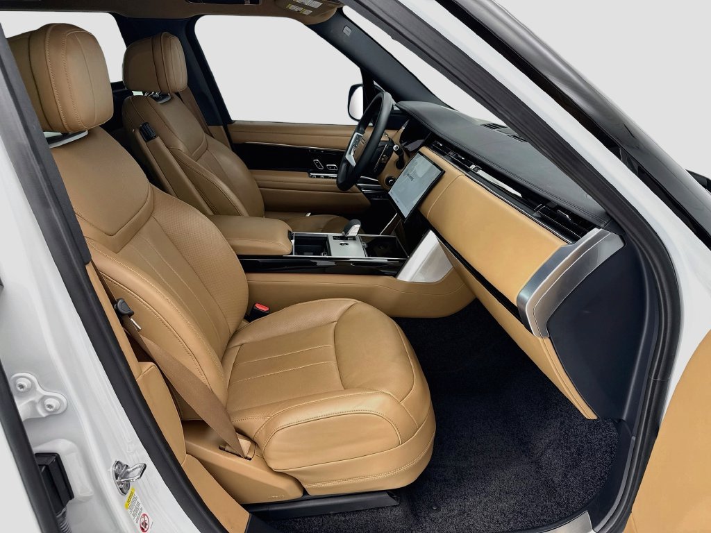 Certified 2025 Land Rover Range Rover Long Wheelbase SE AWD/4WD image 19
