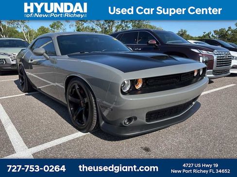Used 2023 Dodge Challenger R/T w/ Plus Package RWD image 4