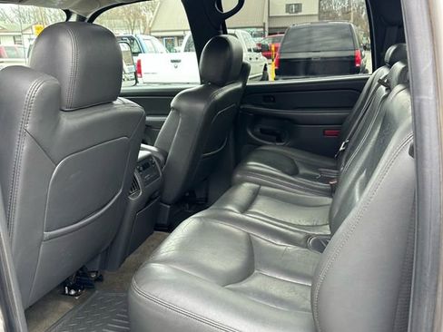 Used 2004 Chevrolet Silverado 2500 LT w/ Heavy-Duty Power Package image 9