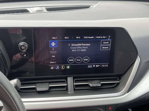 Used 2025 Chevrolet Trax LS w/ LS Convenience Package FWD image 17