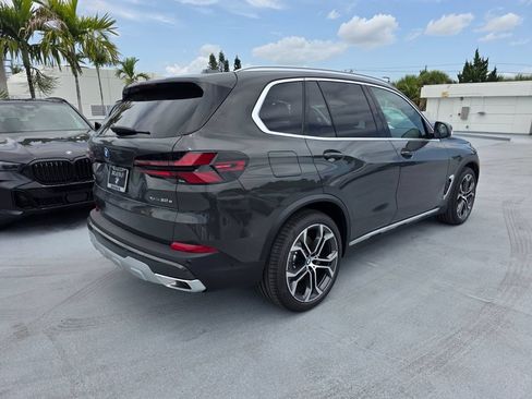New 2026 BMW X5 xDrive50e AWD/4WD image 4