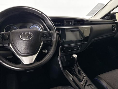 Used 2017 Toyota Corolla SE FWD image 28