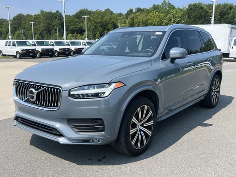 Used 2023 Volvo XC90 B5 Core AWD/4WD image 6