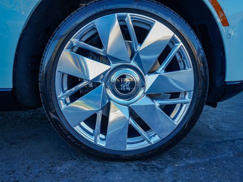 Used 2026 Rolls-Royce Cullinan image 7