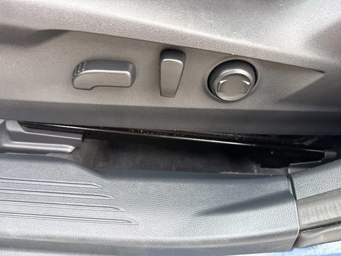 Used 2022 Subaru Outback Touring AWD/4WD image 27