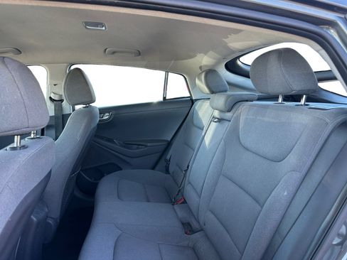 Used 2020 Hyundai Ioniq SE FWD image 13