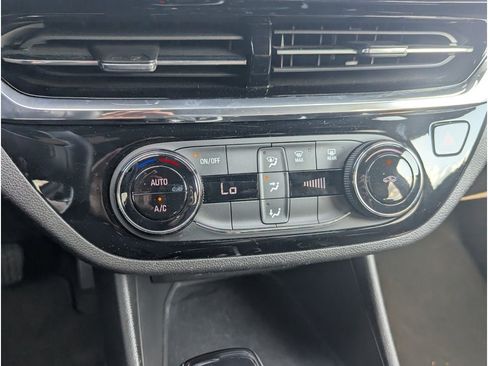 Used 2025 Buick Envista Sport Touring FWD image 18