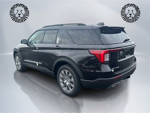 New 2026 Ford Explorer Active image 7