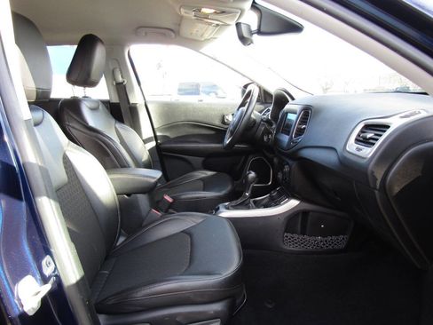 Used 2021 Jeep Compass Latitude image 27