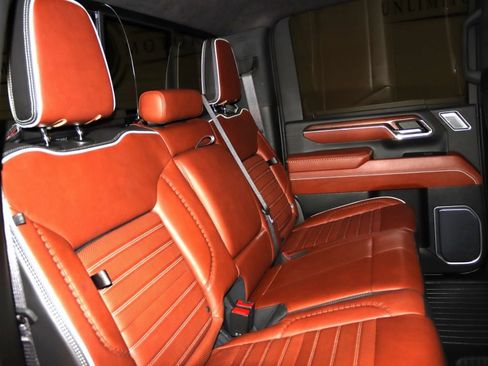 Used 2024 GMC Sierra 3500 Denali Ultimate image 85