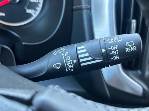 Used 2018 GMC Terrain SLE image 31