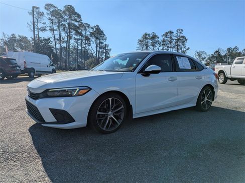 Used 2022 Honda Civic Touring image 9