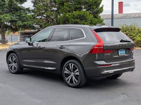 Used 2023 Volvo XC60 T8 Plus AWD/4WD image 5