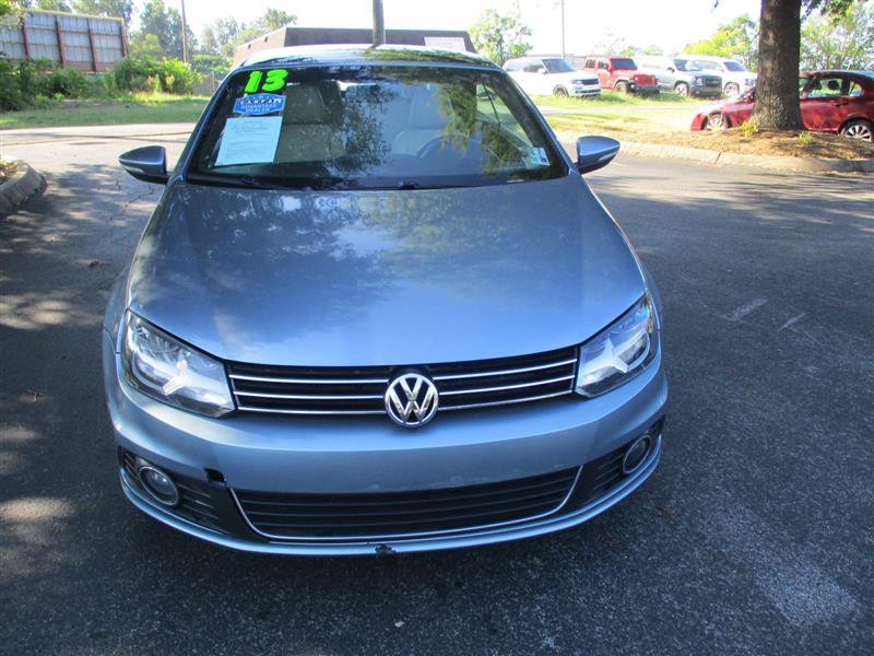 Used 2013 Volkswagen Eos Komfort FWD image 16