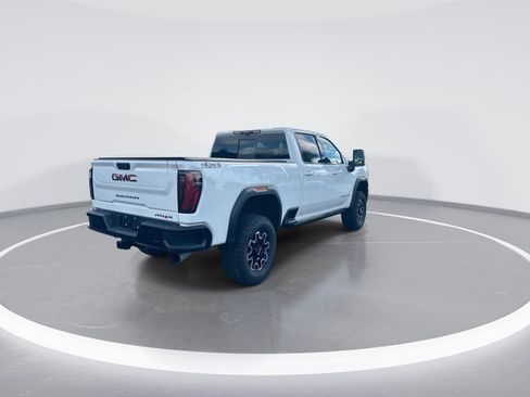 Used 2025 GMC Sierra 2500 AT4X AWD/4WD image 9