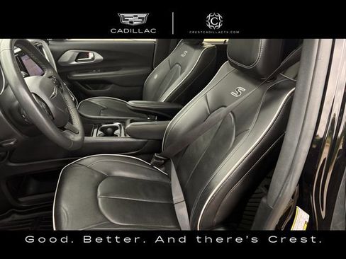 Used 2025 Chrysler Pacifica Limited FWD image 22