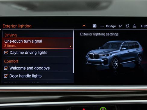 Used 2021 BMW X7 xDrive40i w/ M Sport Package AWD/4WD image 16