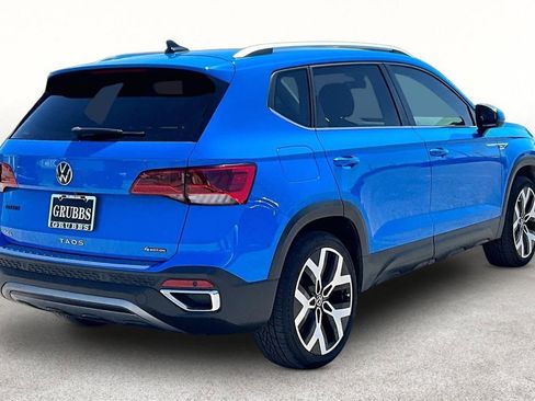 Used 2022 Volkswagen Taos SEL AWD/4WD image 2