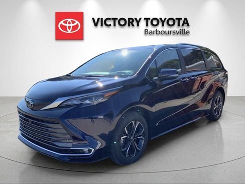 Used 2026 Toyota Sienna Platinum AWD/4WD image 1