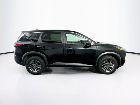 Used 2023 Nissan Rogue S AWD/4WD image 10