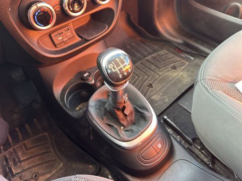 Used 2014 FIAT 500L Trekking image 5