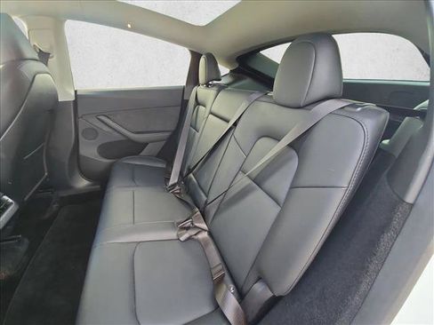 Used 2023 Tesla Model Y Long Range AWD/4WD image 18