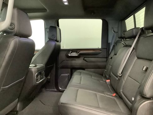 Used 2024 GMC Sierra 2500 Denali w/ Denali Reserve Package AWD/4WD image 6