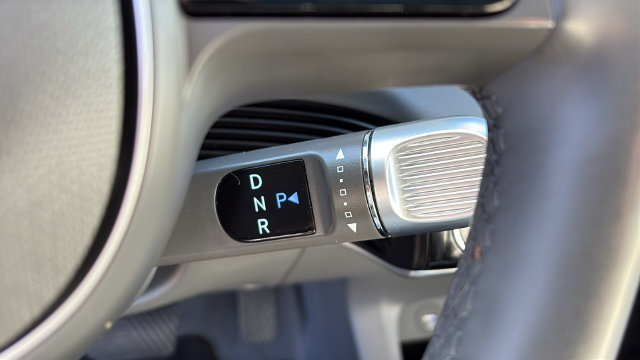Used 2023 Hyundai Ioniq 5 Limited AWD/4WD image 16