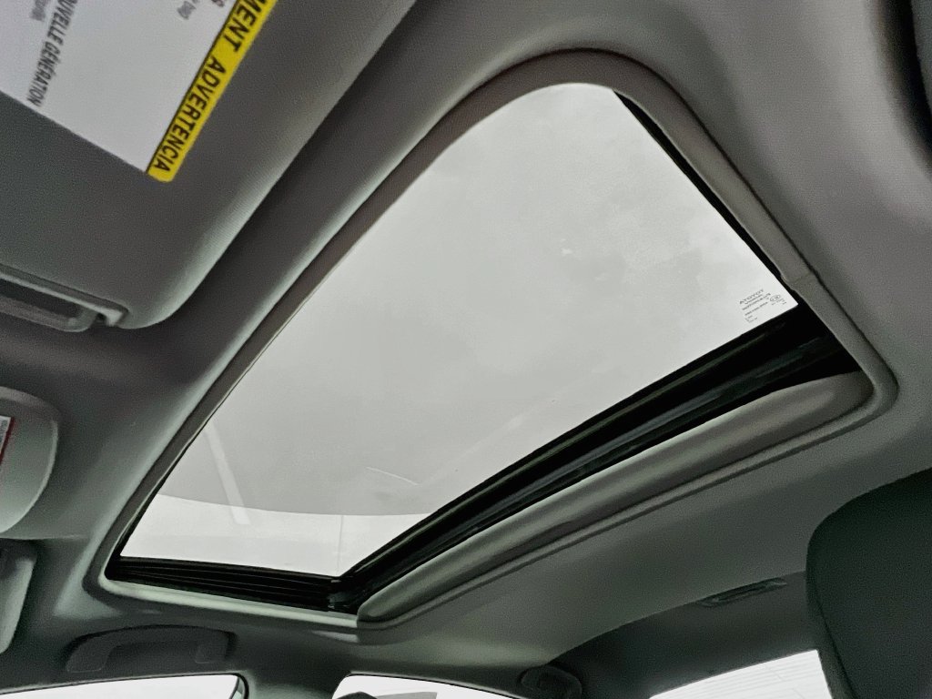 Certified 2023 Toyota Camry SE AWD/4WD image 19