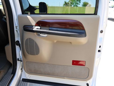 Used 2005 Ford Excursion Eddie Bauer AWD/4WD image 36