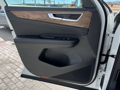 New 2026 Volkswagen Atlas SE image 19