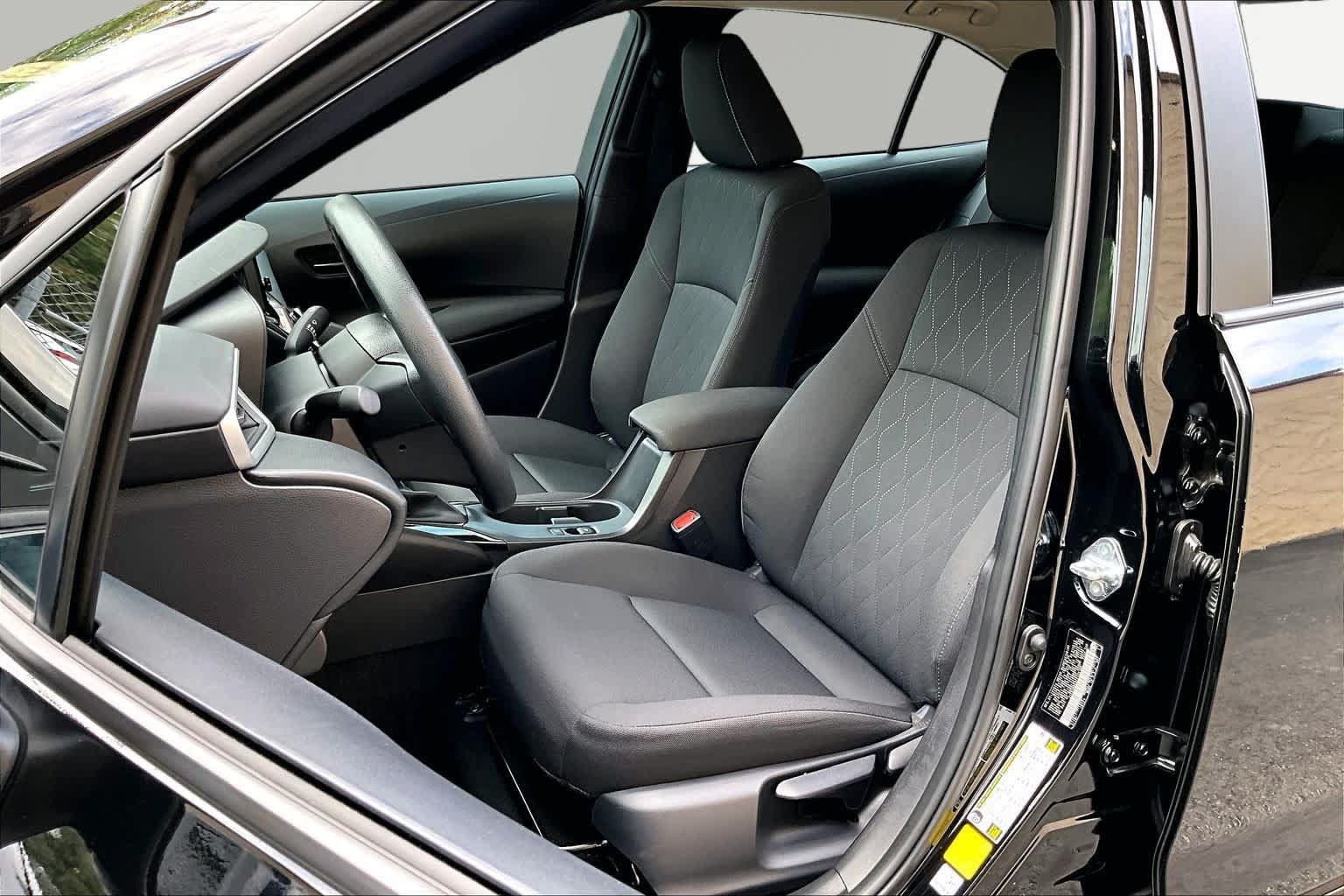 Certified 2026 Toyota Corolla LE FWD image 8