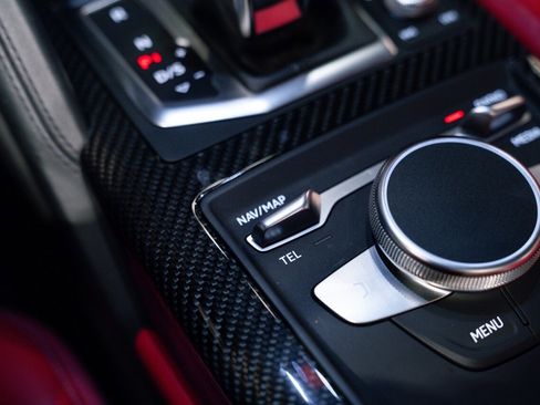 Used 2022 Audi R8 V10 w/ Carbon Exterior Package image 11