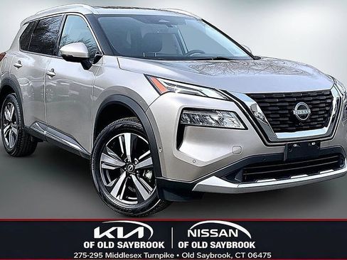 Used 2023 Nissan Rogue Platinum w/ Platinum Premium Package AWD/4WD image 3