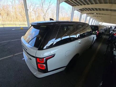 Used 2019 Land Rover Range Rover HSE image 4
