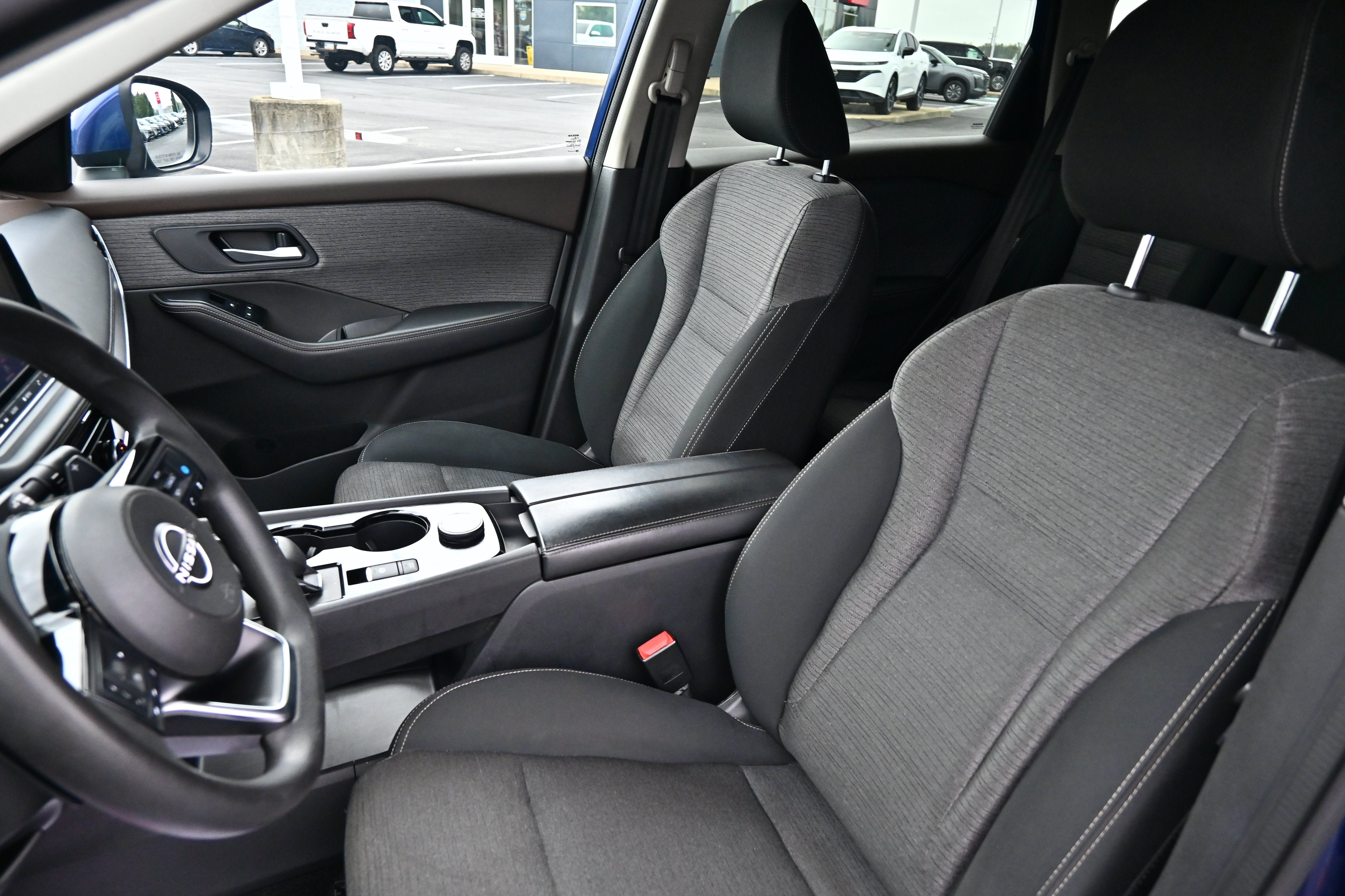 Certified 2022 Nissan Rogue SV AWD/4WD image 23