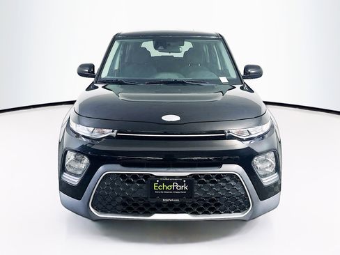 Used 2020 Kia Soul S image 2