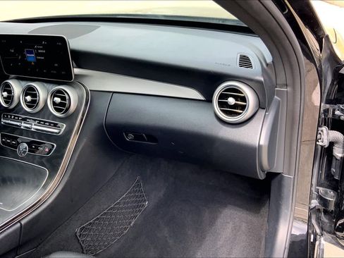Used 2021 Mercedes-Benz C 300 Sedan w/ Premium Package image 19