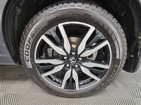 Used 2021 Honda Pilot Touring image 46