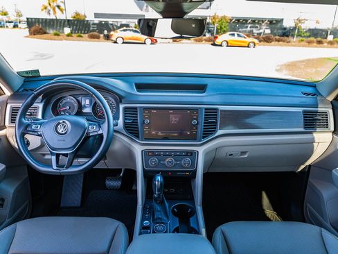 Used 2019 Volkswagen Atlas SE image 24