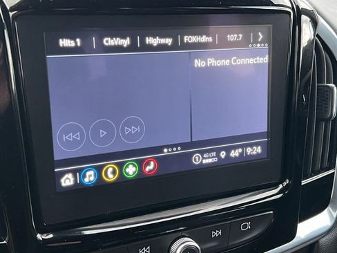 Certified 2023 Chevrolet Traverse LT w/ LPO, Floor Liner Package image 23