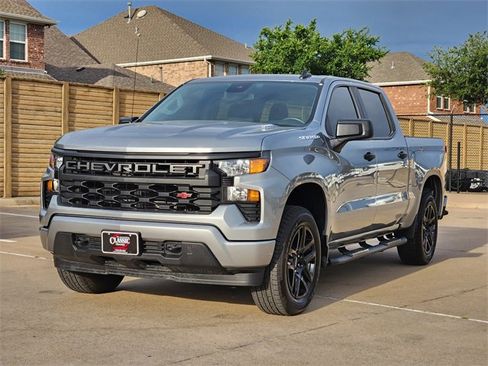 Used 2025 Chevrolet Silverado 1500 Custom RWD image 12