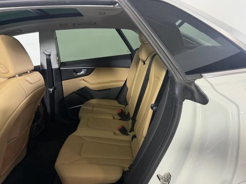 Used 2023 Audi Q8 Premium Plus w/ Premium Plus Package AWD/4WD image 30