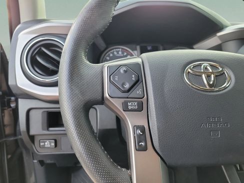 Used 2019 Toyota Tacoma SR5 image 19