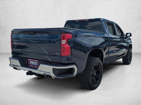 Used 2021 Chevrolet Silverado 1500 LT w/ Z71 Off-Road Package AWD/4WD image 5