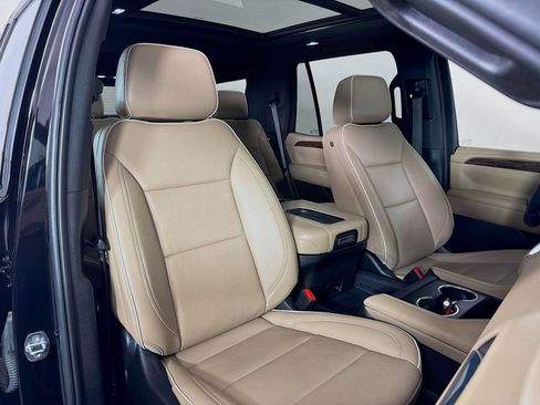 Used 2023 Chevrolet Tahoe Premier AWD/4WD image 27