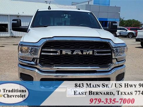 Used 2024 RAM 2500 Tradesman w/ Chrome Appearance Group image 3