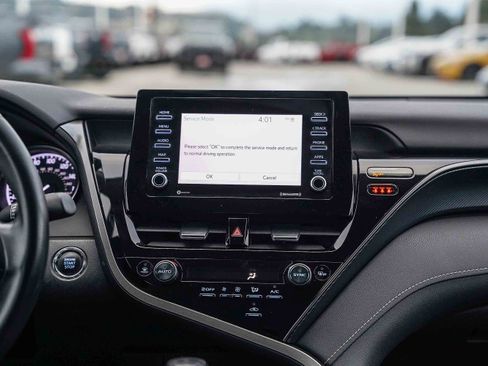 Certified 2022 Toyota Camry SE image 14